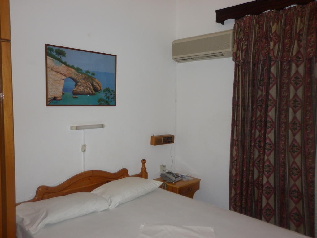 Miramare Hotel Lakkíon Стая снимка